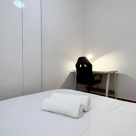 3 Bedroom Near Flisvos Apartment