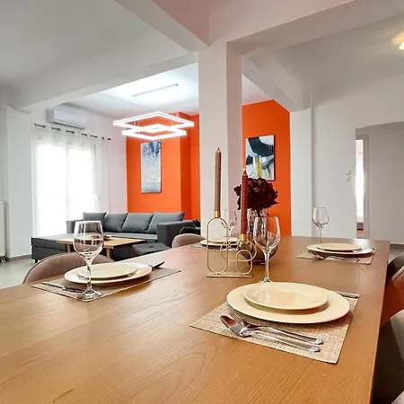 Apartment 3 Bedroom Near Flisvos *
