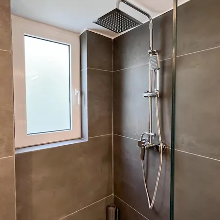 3 Bedroom Near Flisvos * Athen